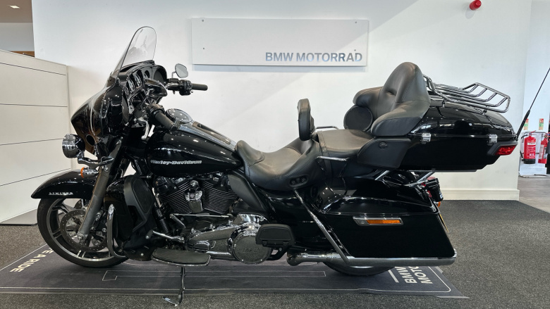 Harley-Davidson Touring Electra Glide FLHTK Vivid Black (21MY)